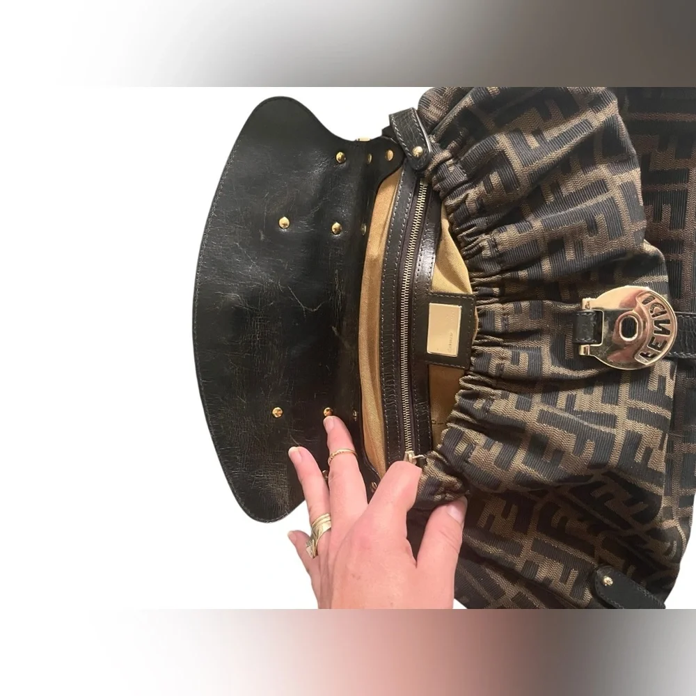 Vintage Fendi Magic Bag - Picture 5 of 16